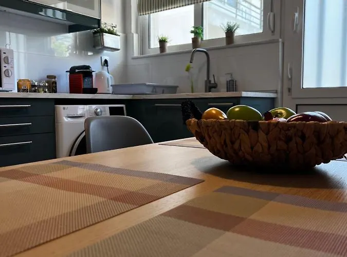 Popi's Place * Rhodes City